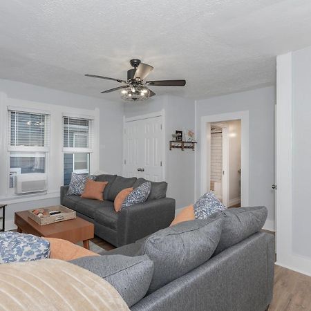 Apartament In The Heart Of Little Italy! Free Parking! Cleveland Zewnętrze zdjęcie