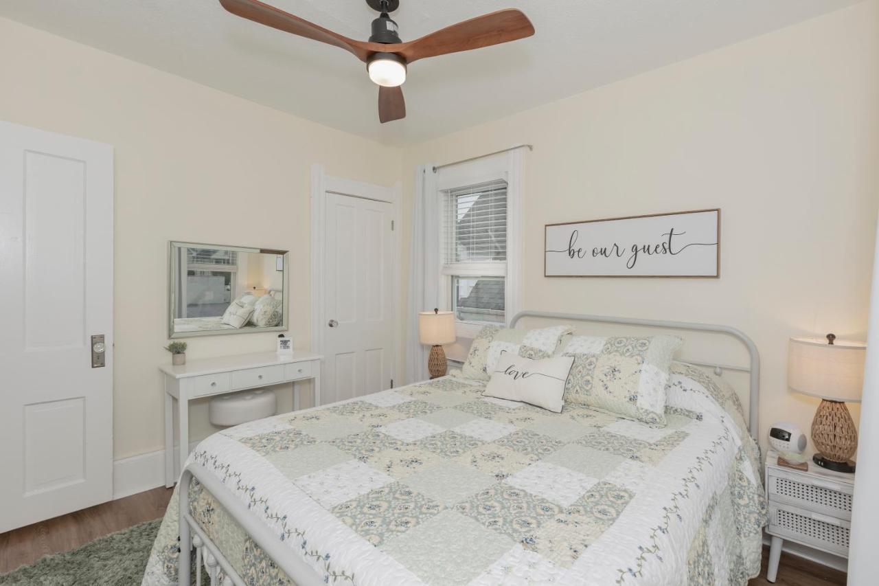Apartament In The Heart Of Little Italy! Free Parking! Cleveland Zewnętrze zdjęcie
