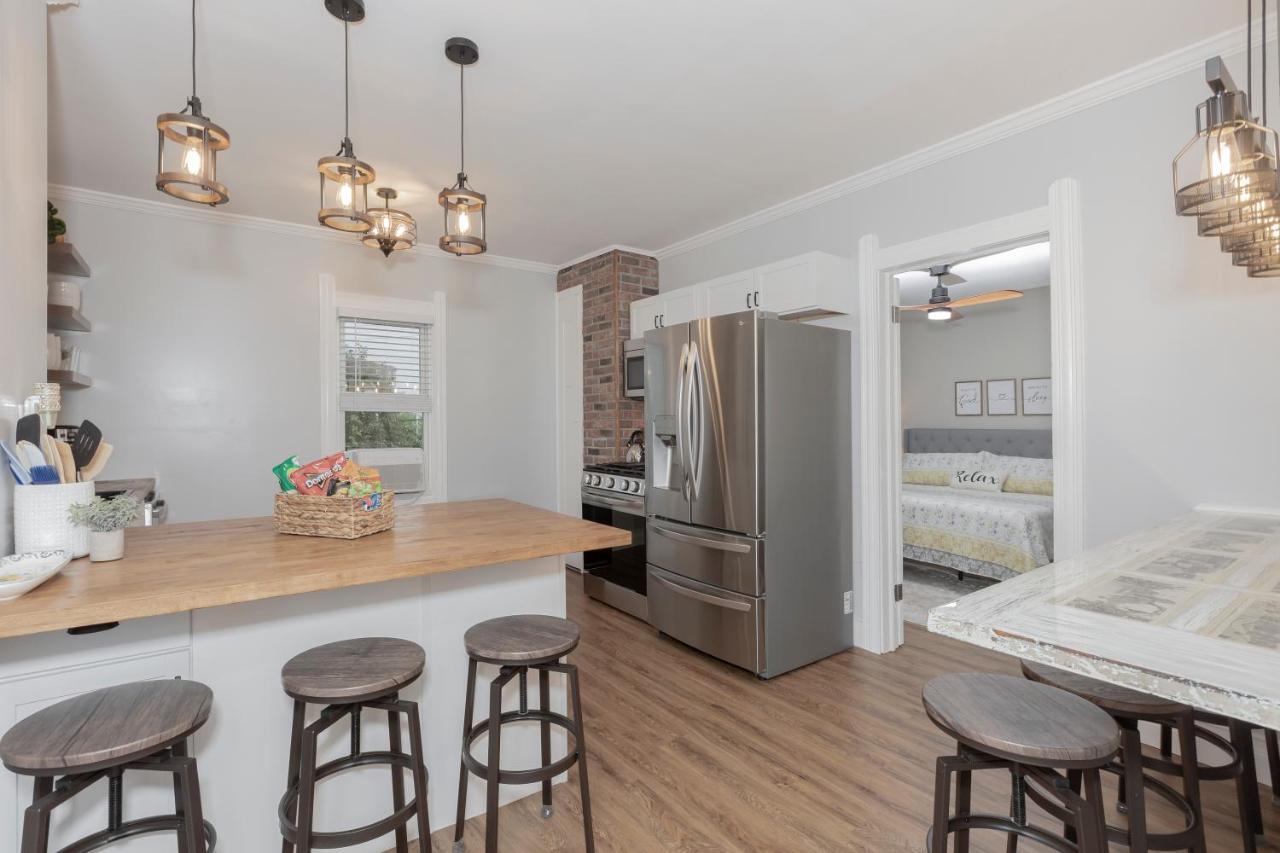 Apartament In The Heart Of Little Italy! Free Parking! Cleveland Zewnętrze zdjęcie