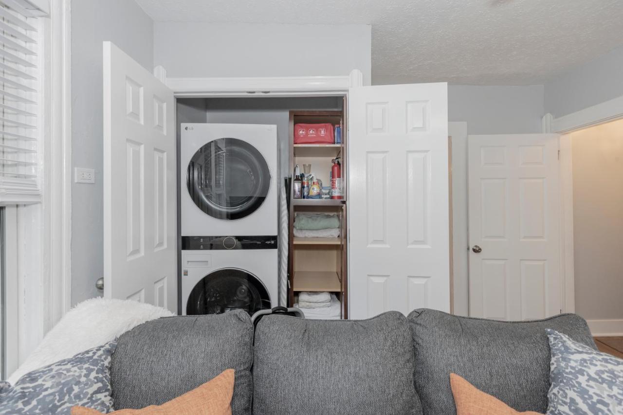 Apartament In The Heart Of Little Italy! Free Parking! Cleveland Zewnętrze zdjęcie